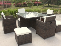 Outdoor Furniture Suppliers in Srinagar