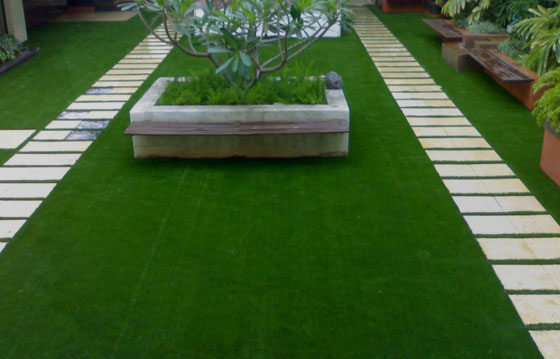 What Are the Benefits of Installing Artificial Grass